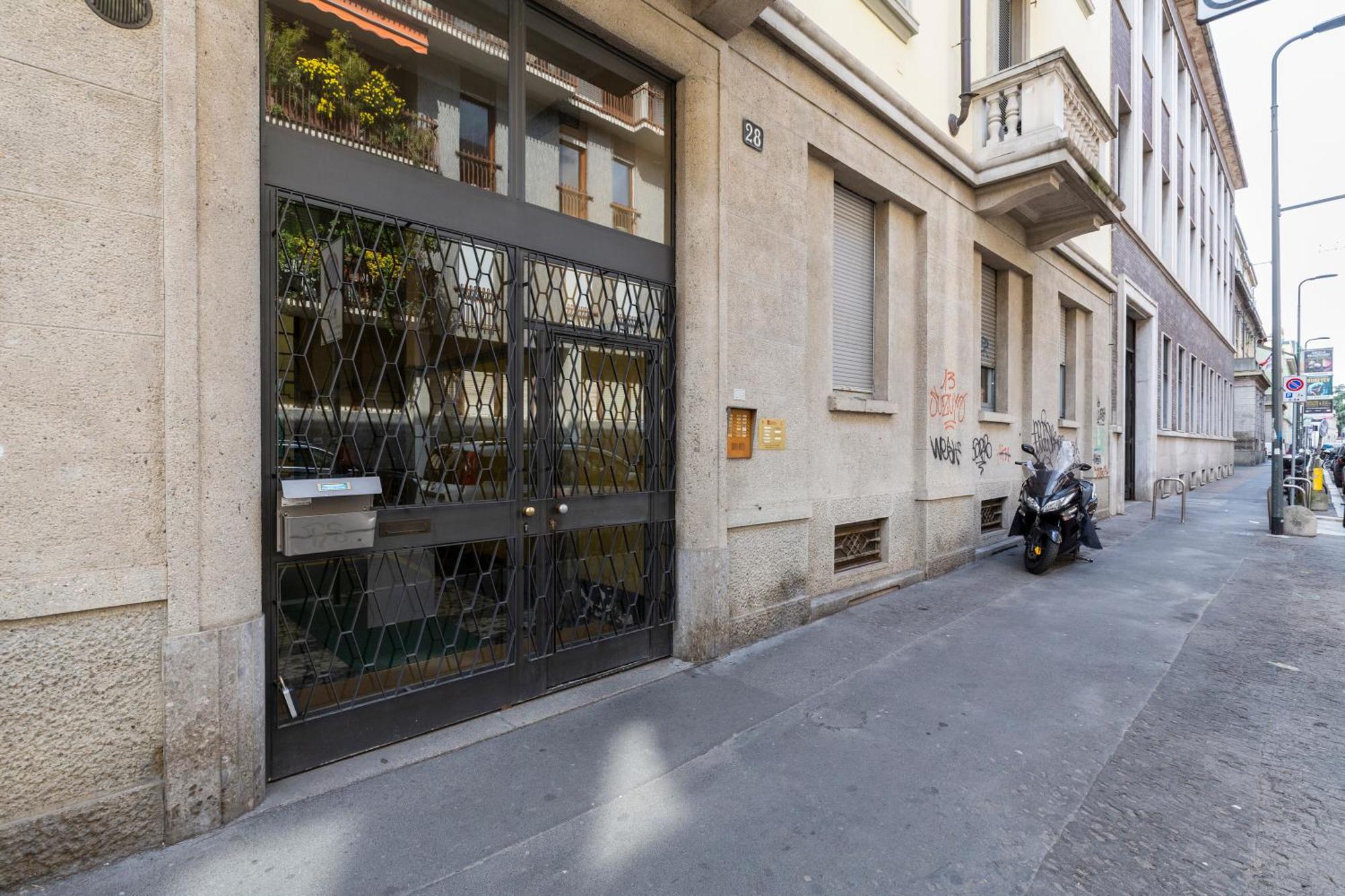 Titty House - Crocetta Milão Exterior foto