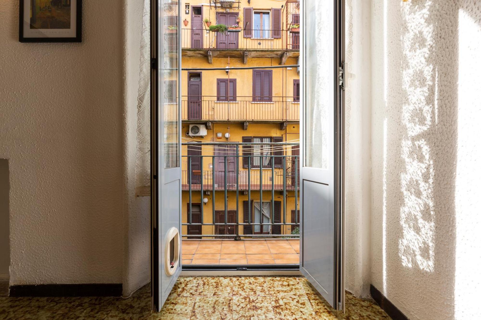 Titty House - Crocetta Milão Exterior foto